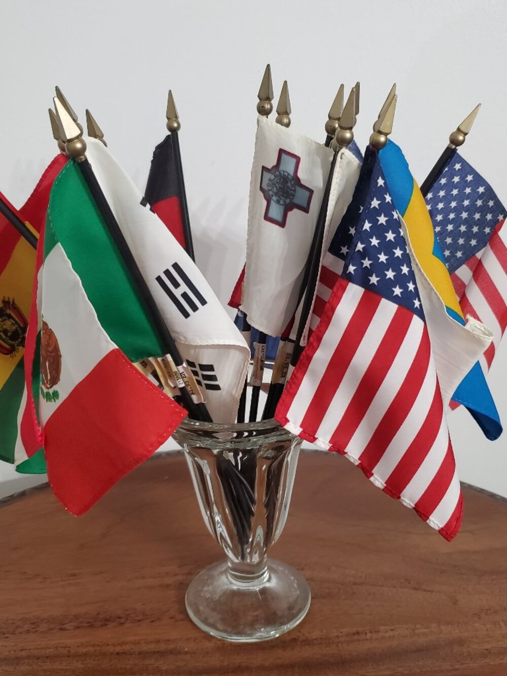 17 International Flags 4"x6" Vintage